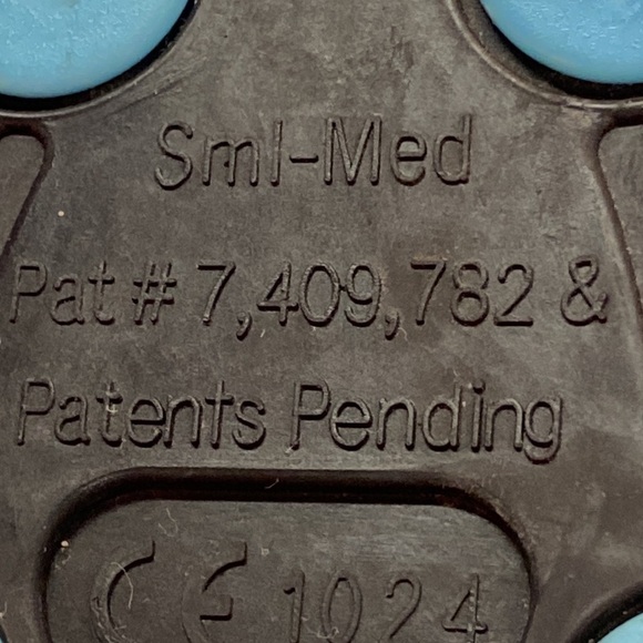 Due North Everyday G-3 Winter Traction Ice Cleats S/M - Picture 3 of 3